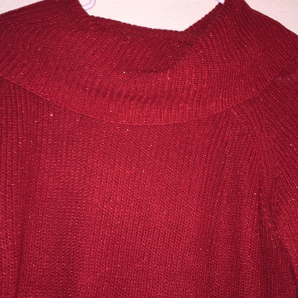 Red sweater - Picture 3 of 3